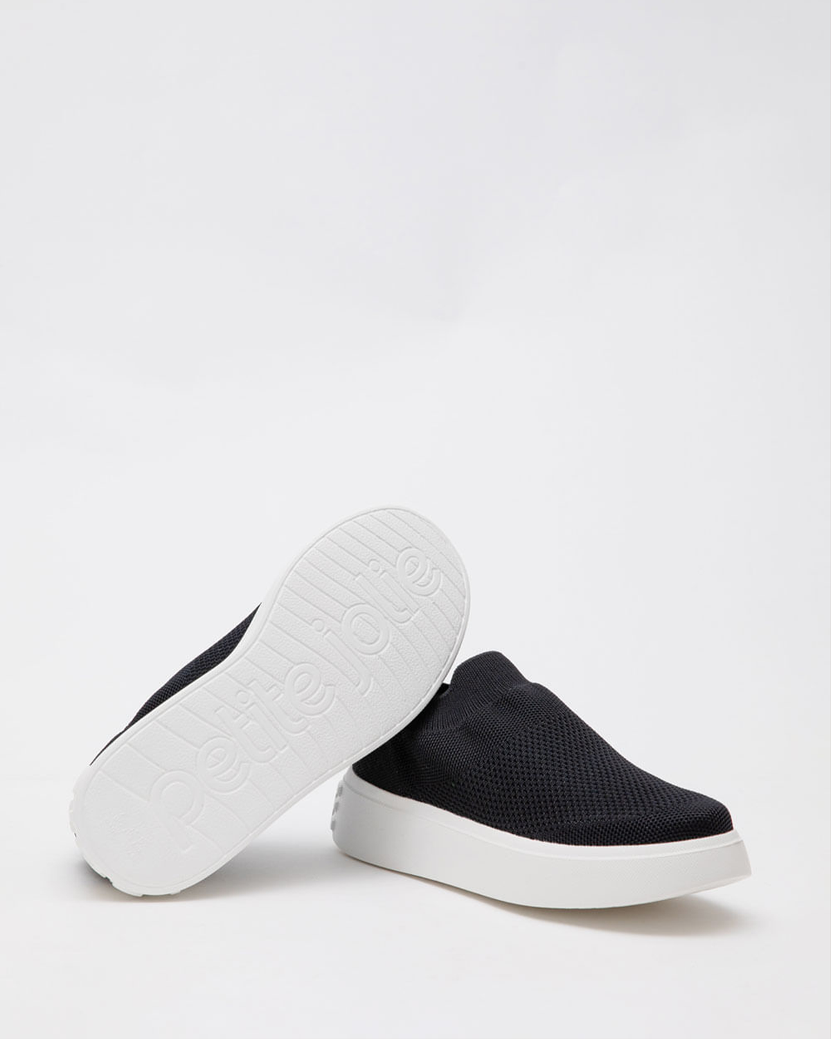Tênis Petite Jolie Start Preto/Sola Branco PJ7582