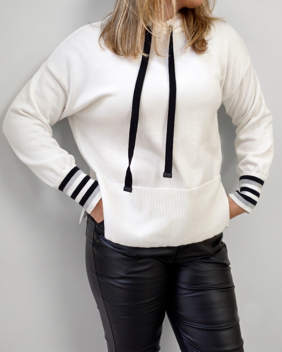 Blusa feminina com capuz Anselmi 46490