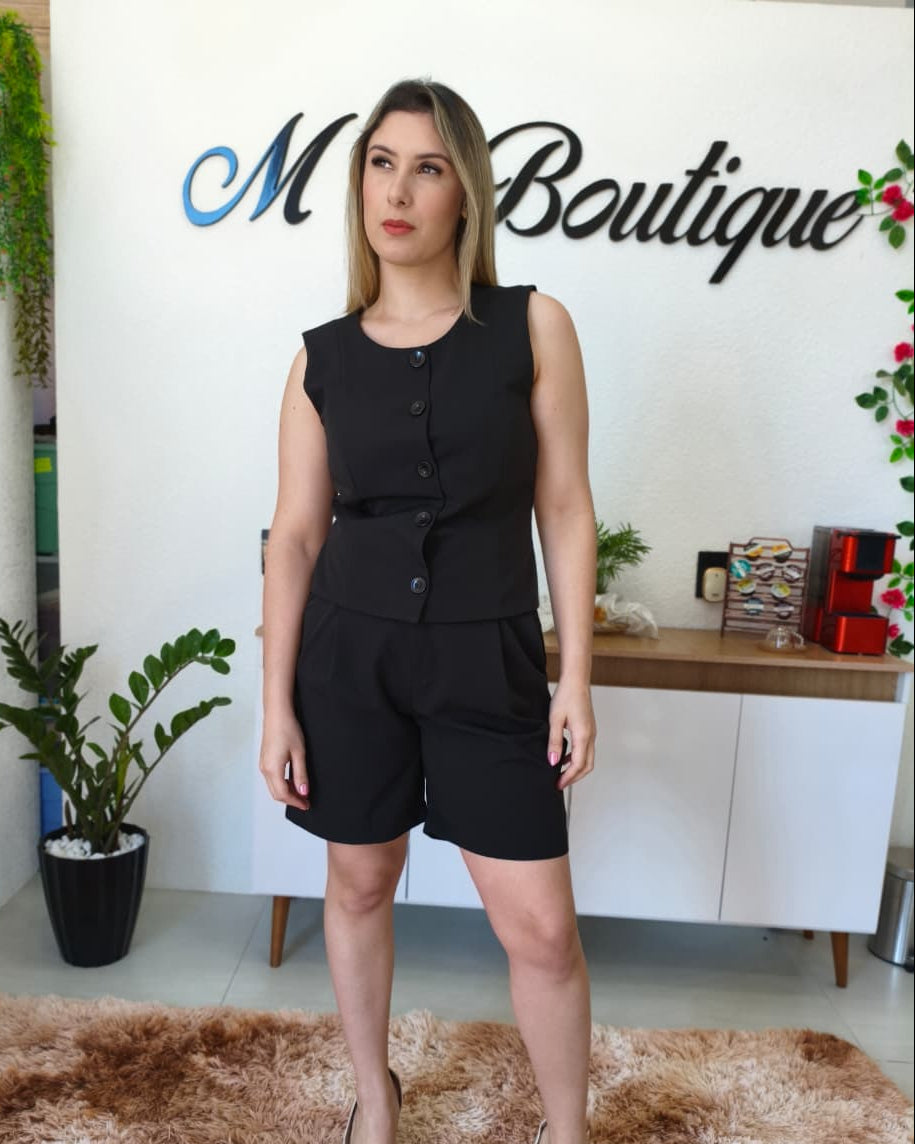 Conjunto Colete Com Botões E Bermuda