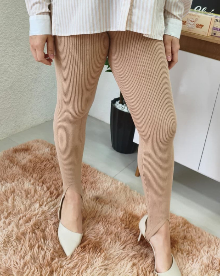 Calça Fuseau Canelada 46667